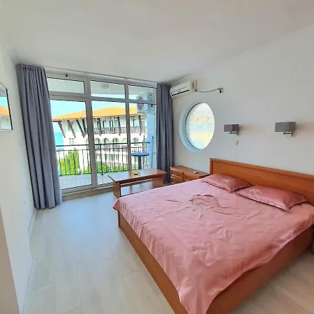 Sveti Vlas Marina Beach Apartment - Vega Village Exterior foto