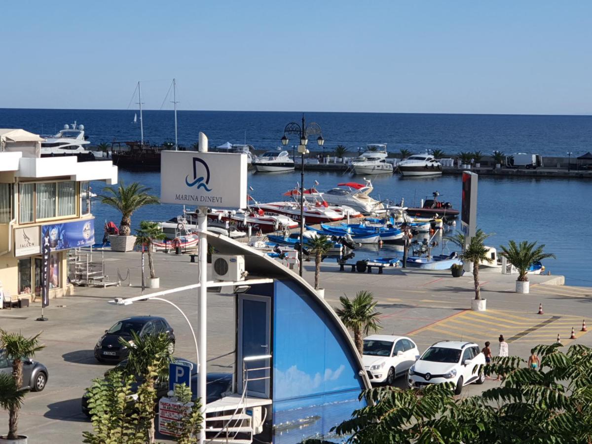 Marina - Vega Village * Święty Włas